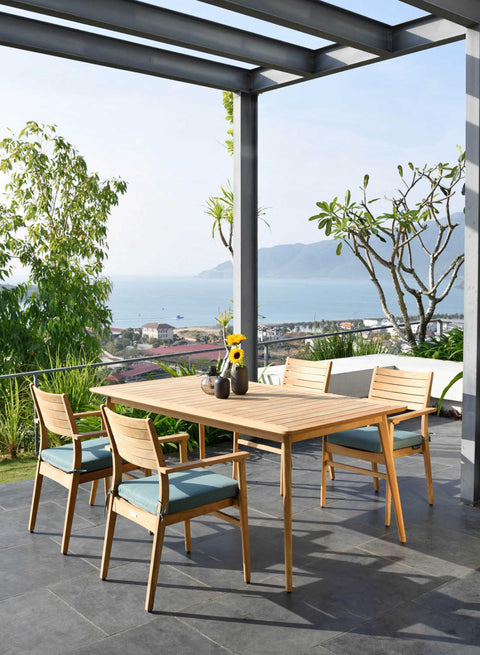 bàn ăn ngoài trời bằng gỗ teak