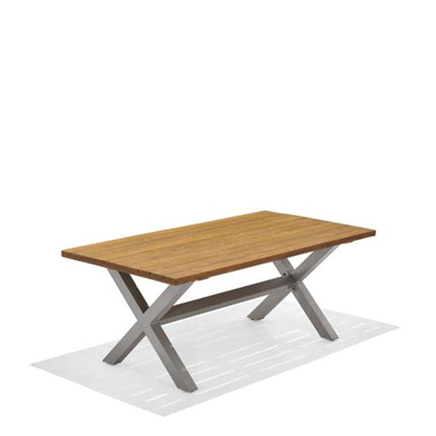 bàn ăn ngoài trời