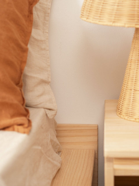 KHUNG GIƯỜNG GỖ THÔNG