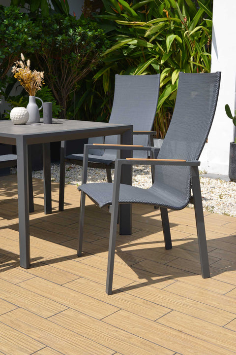 Bộ bàn ăn ngoài trời 1 bàn URBANITE 90 dark grey và 4 ghế Palau