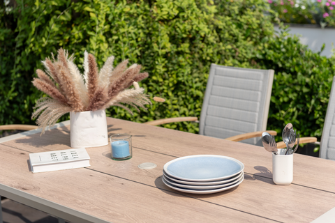 Bộ bàn ăn ngoài trời 1 bàn URBANITE 160 light cream và 6 ghế Topaz