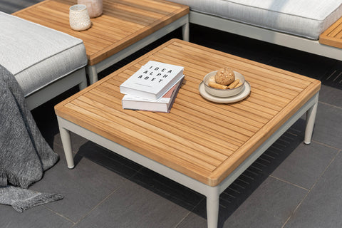 Bàn coffee ngoài trời TOPAZ light, bàn sofa ngoài trời bằng nhôm mặt bàn gỗ Teak FSC