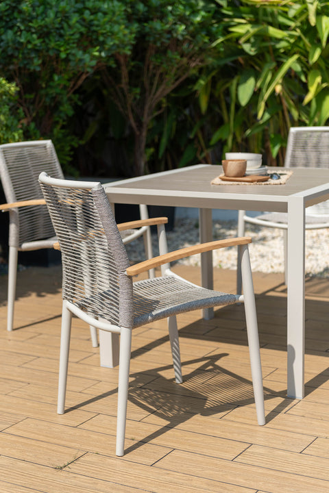 Bộ bàn ăn ngoài trời 1 bàn URBANITE 90 light cream và 4 ghế Topaz roped armchair