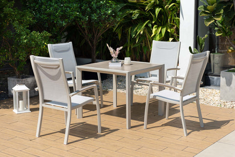 Bộ bàn ăn ngoài trời 1 bàn URBANITE 90 light cream và 4 ghế Urbanite