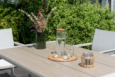 Bộ bàn ăn ngoài trời 1 bàn URBANITE 160 light cream và 4 Urbanite